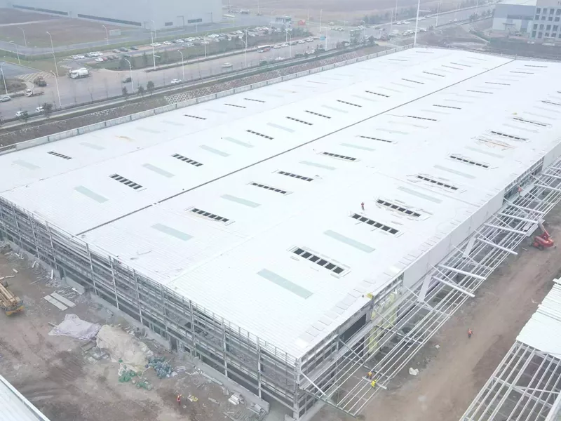 Grote spanstaalstructuur constructie sandwichpaneel muur