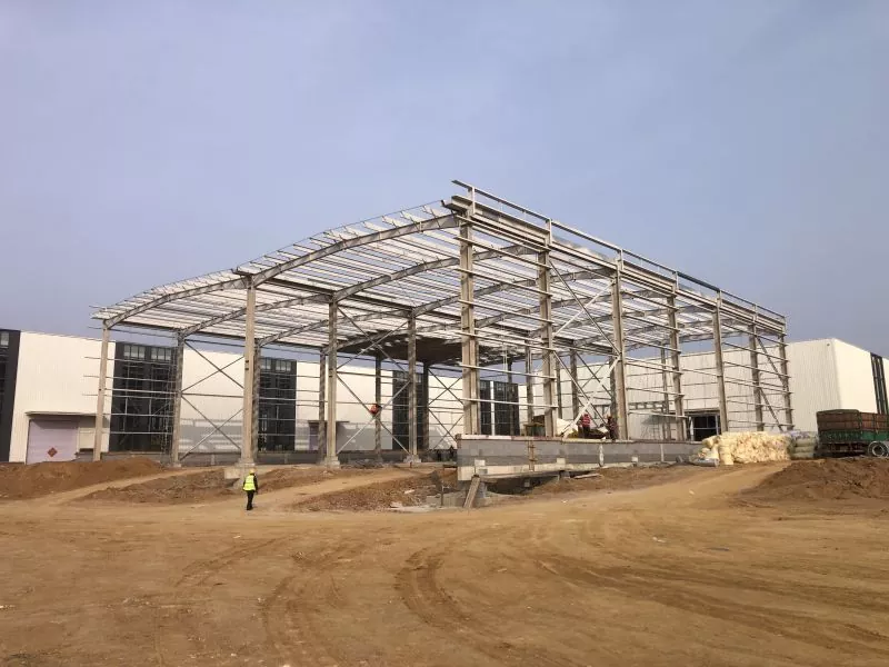 Staalmagazijngebouw met enkele vloer