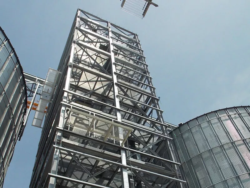 Stalen structuurtoren